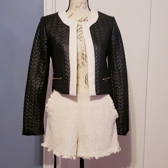 J.O.A. Pants - J.O.A. white & beige tweed shorts